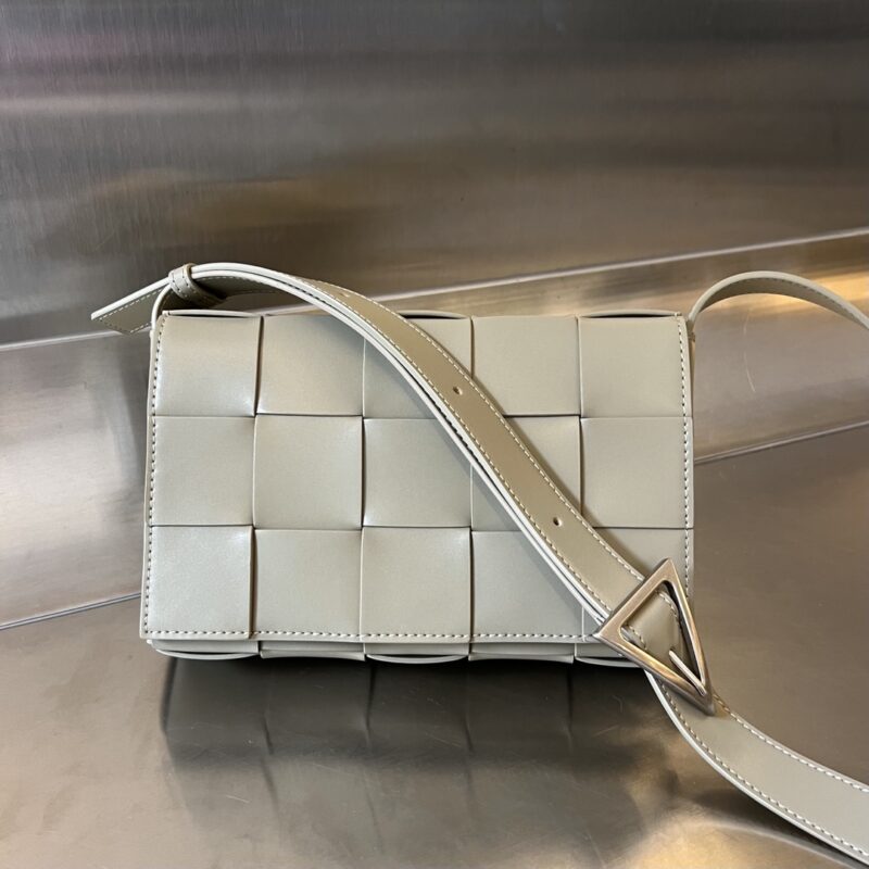 Replica Bottega Veneta Cassette 2.0 Beige - Best Fake Designer Bags