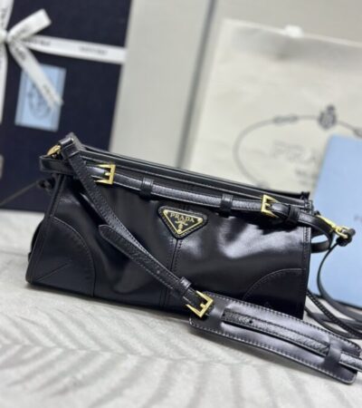 Replica Prada Leather Handbag Black - Best Fake Designer Bags