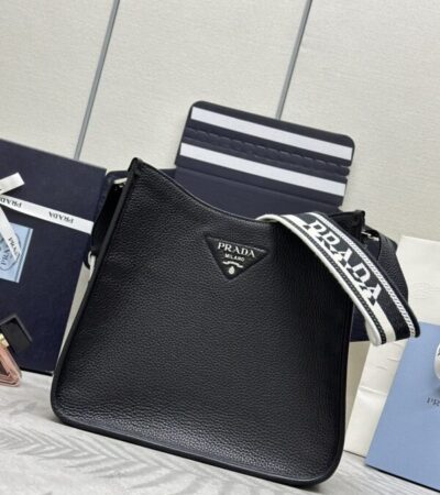 Replica Prada  Saffiano Tote Black - Best Fake Designer Bags