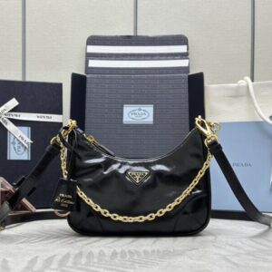 Replica Prada Re-Edition 2002 - Best Fake Designer Bags