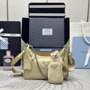 Replica Prada  Re-Edition Nylon 2005 Yellow - Best Fake Designer Bags