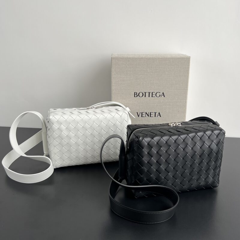 Replica Bottega Veneta Loop Camera Bag - Best Fake Designer Bags