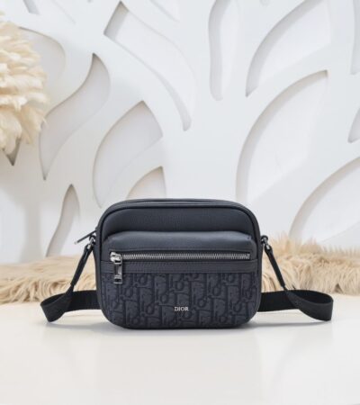 Replica Dior  Rider  Zipped Messenger Bag Black - Best Fake Designer Bags