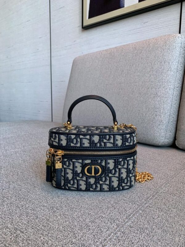 Replica Dior 30 Montaigne Vanity - Best Fake Designer Bags