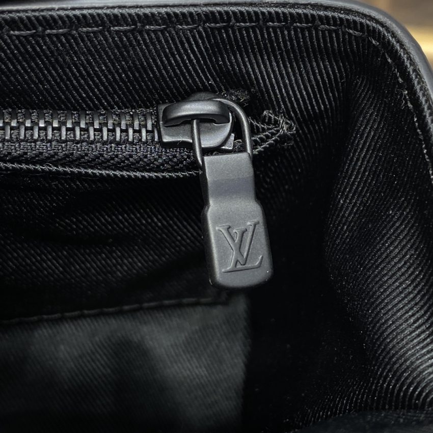 Replica Louis Vuitton Steamer Wearable Wallet Black Canvas - best quality luxury bag dupe