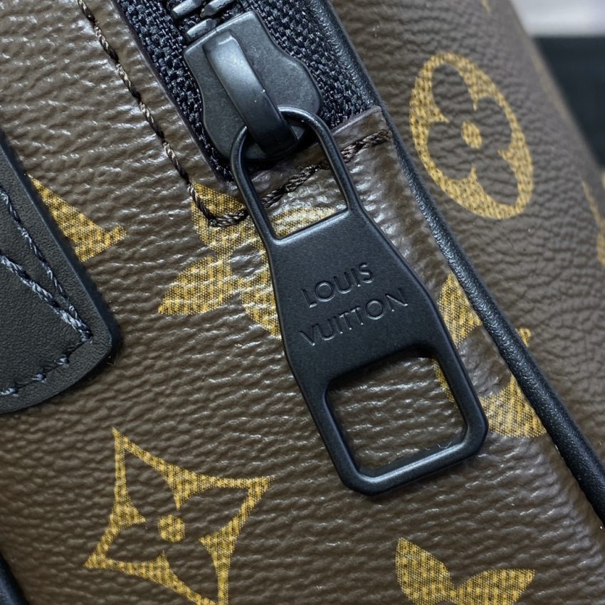 Replica Louis Vuitton Quest Messenger - premium 1:1 fake handbag model