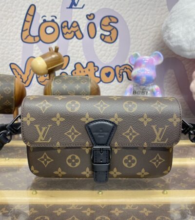 Replica Louis Vuitton Montsouris Wearable Wallet - Best Fake Designer Bags