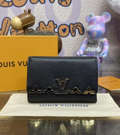 Replica Loius Vuitton Capucines Compact Wallet - Best Fake Designer Bags