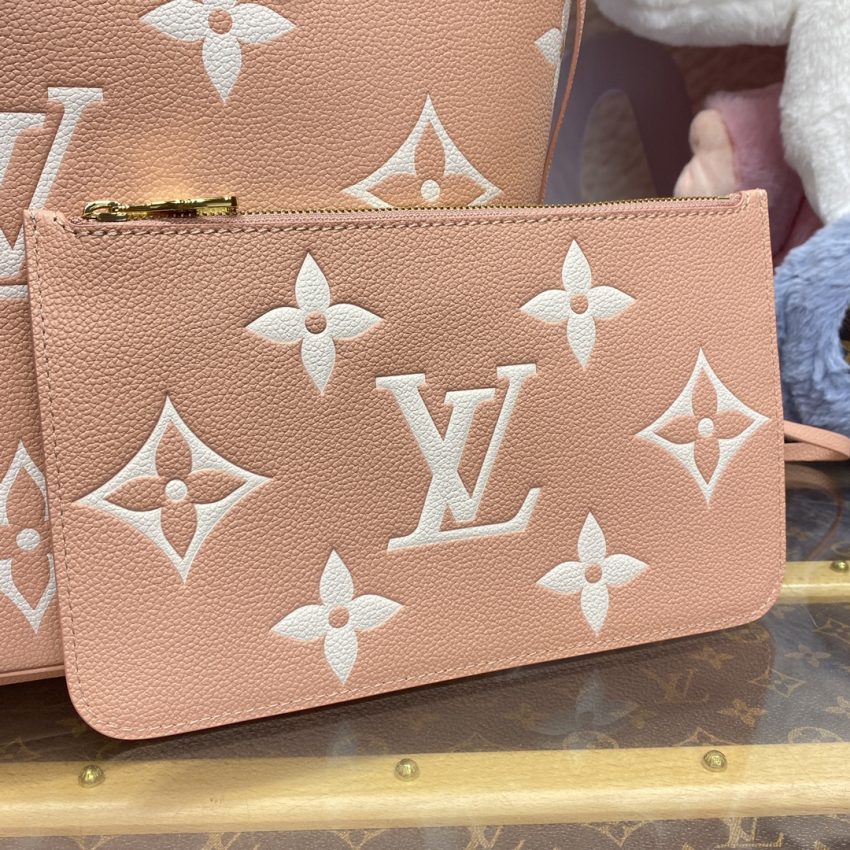 Replica Louis Vuitton Neverfull MM Apricote 8 Replica Louis Vuitton Neverfull MM Apricote - high-end fake designer purse