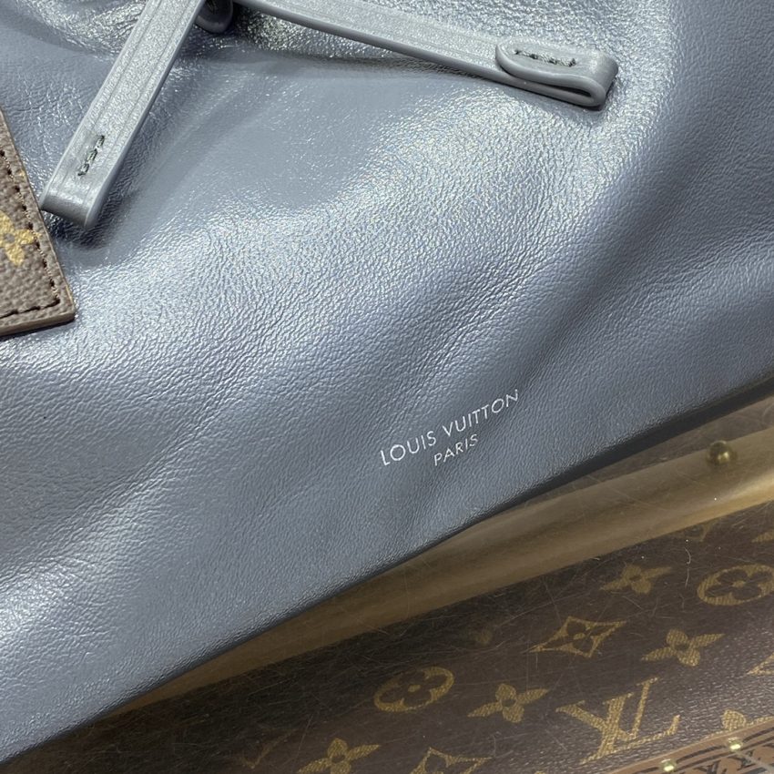Replica Louis Vuitton Carry All PM - ultra-realistic fake designer tote