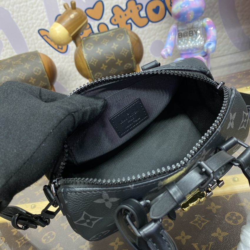 Replica Louis Vuitton Speedy 18 Black - near-authentic luxury replica handbag
