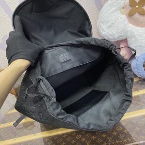Replica Louis Vuitton Montsouris Black - authentic-look luxury purse replica