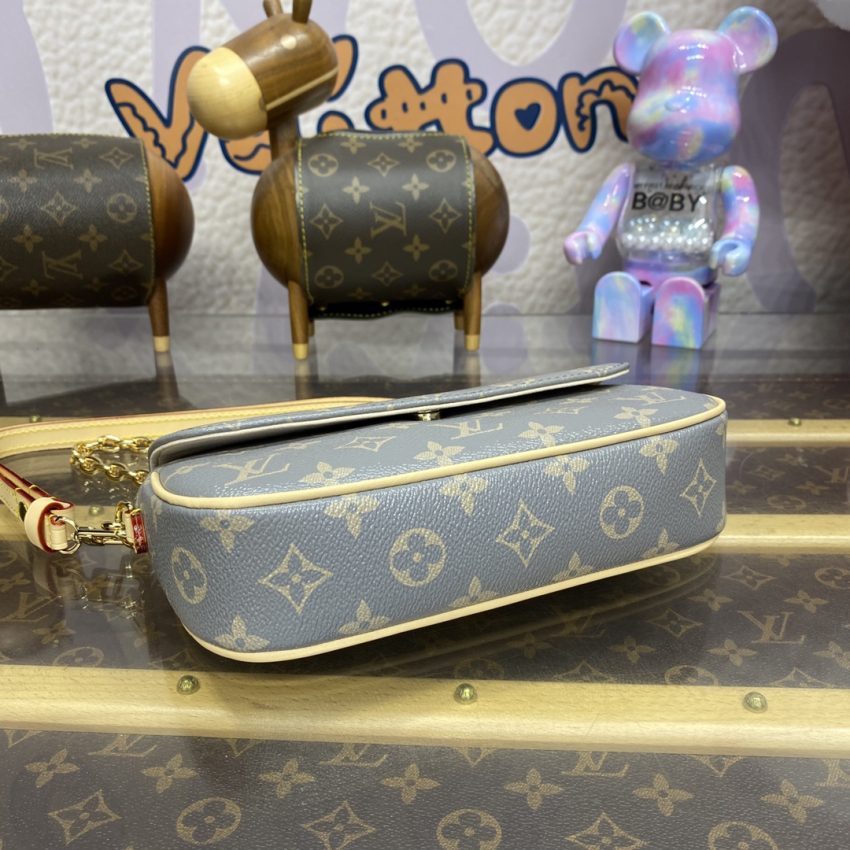 Replica Louis Vuitton Wallet on Chain Ivy Grey - best quality luxury bag dupe