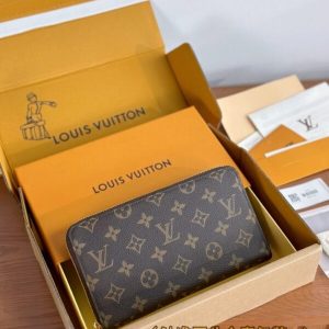 Replica Louis Vuitton Zippy Wallet - high-end fake designer purse