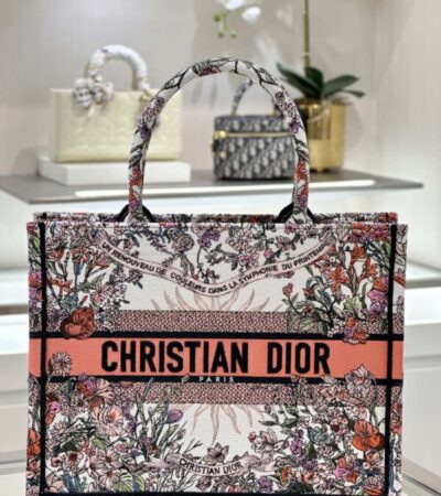 Replica Dior Tote Book Sunflower Spring - Best Fake Designer Bags