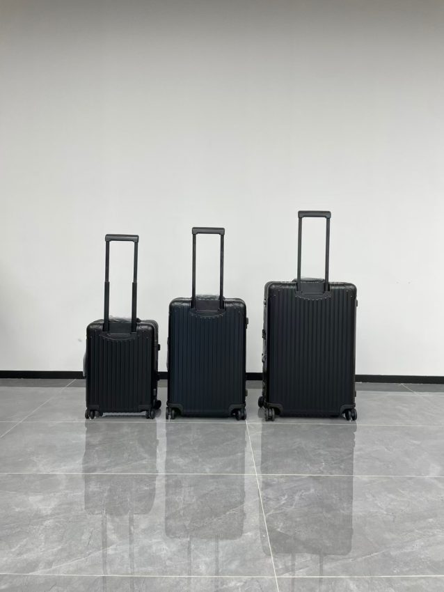 Replica Rimowa Original Suitcase Black - Best Fake Designer Bags