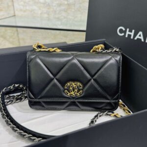 Replica CHANEL 19 Wallet on Chain Black - Best Fake Designer Bags