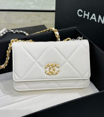 Replica CHANEL 19 Wallet on Chain White - Best Fake Designer Bags
