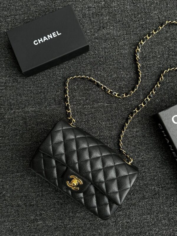 Replica CHANEL Classic Flap 20cm Black Caviar - Best Fake Designer Bags